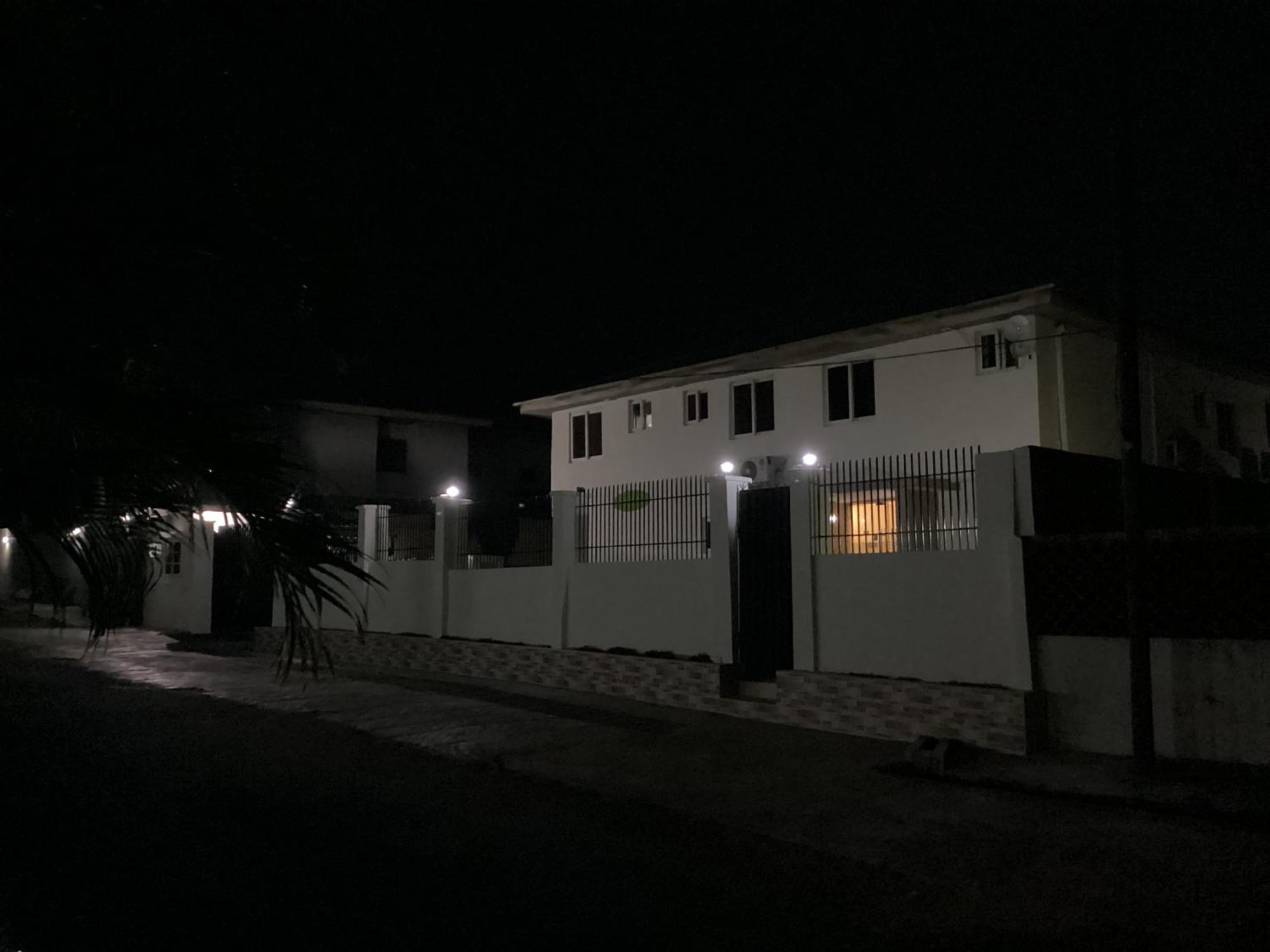 Adis Hotels Ibadan Extérieur photo