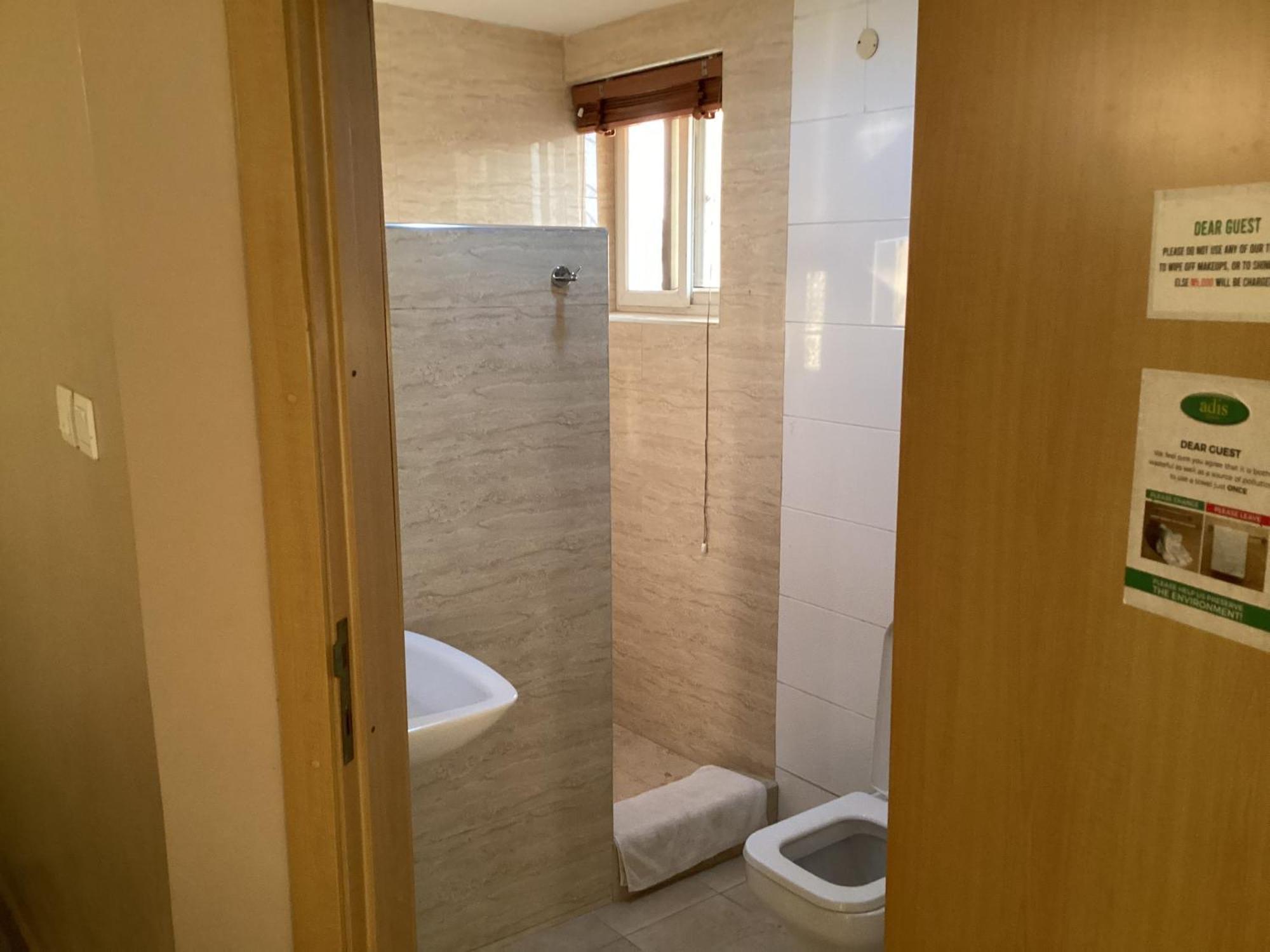 Adis Hotels Ibadan Extérieur photo