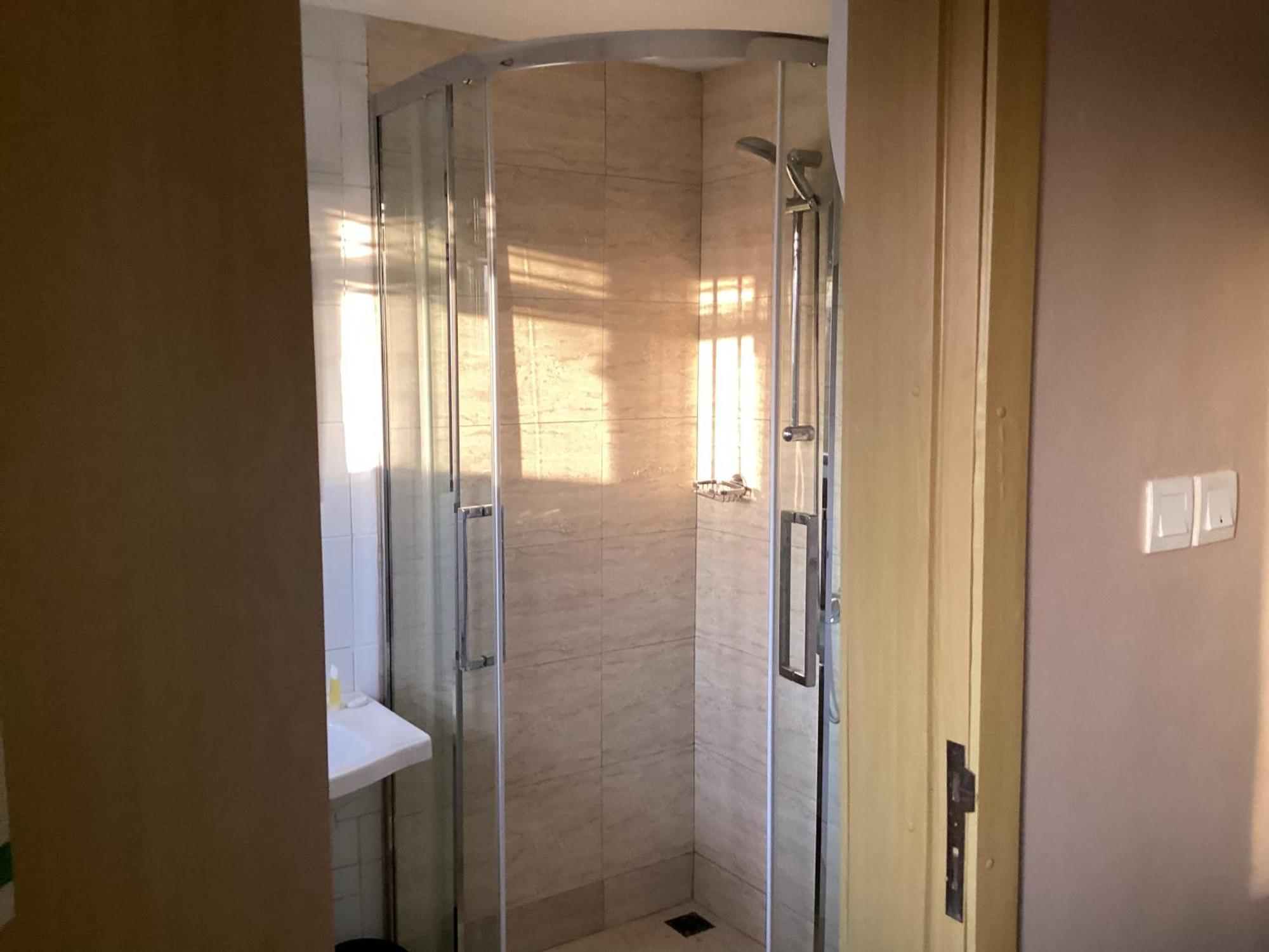 Adis Hotels Ibadan Extérieur photo