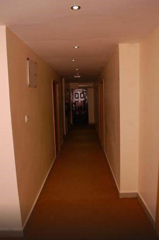 Adis Hotels Ibadan Extérieur photo